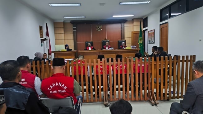 Bos Pabrik Pil PCC Divonis Mati, Istri dan Anak Dihukum Puluhan Tahun