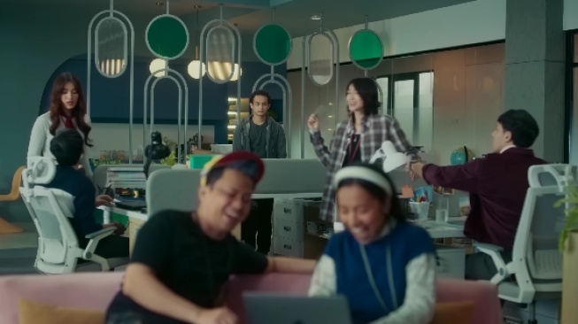 Alasan Wajib Nonton Film Tinggal Meninggal di Bioskop (YouTube)