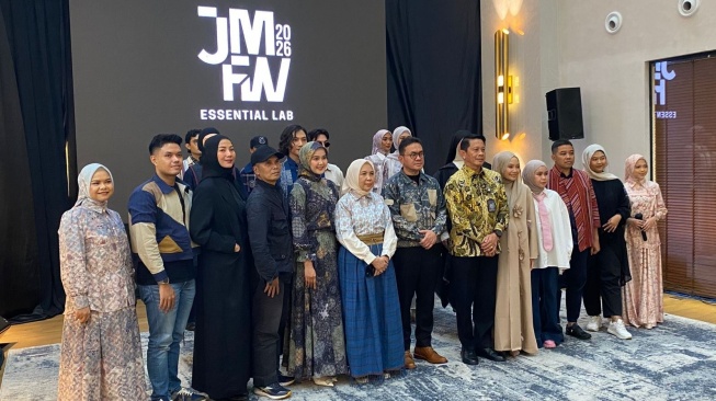 Peluncuran Jakarta Muslim Fashion Week (JMFW) 2026 oleh Menteri Perdagangan RI, Budi Santoso. (Suara.com/Fajar Ramadhan)
