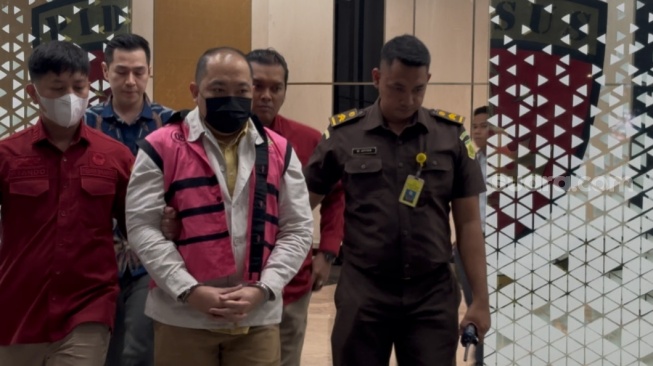 Iwan Kurniawan Melawan, Teriak Ngaku Tidak Terlibat Korupsi Kredit PT Sritex saat Digelandang