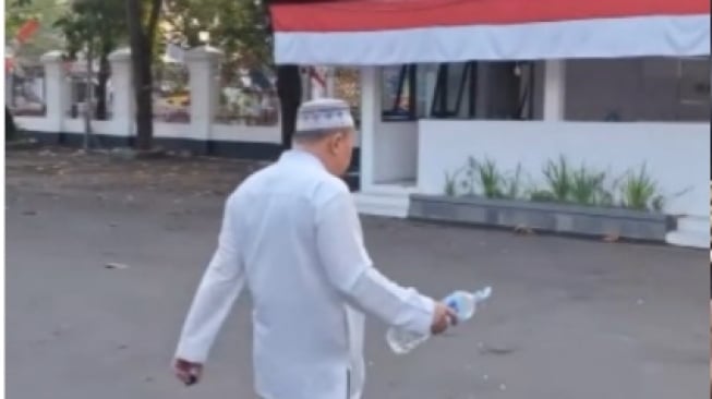 Tolak Mundur, Kekuatan 'Gaib' Jadi Andalan Bupati Pati?