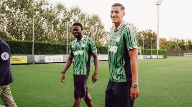 Aksi Gila Jay Idzes Latihan Perdana di Sassuolo, Tak Ada Nafas Langsung Gas