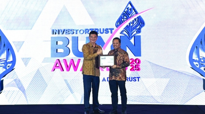 Finnet Dianugerahi Excellence in Digital Banking Turnaround dalam InvestorTrust BUMN Awards 2025
