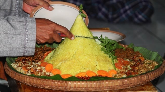 Ilustrasi 8 Ide hias tumpeng 17 Agustus 2025. (Pixabay/Mufid Majnun)