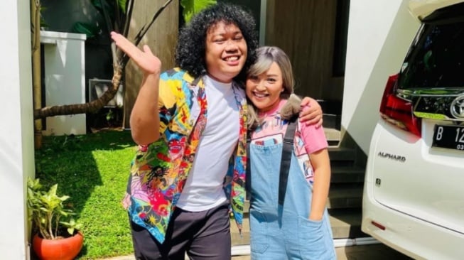 Marshel Widianto Unggah Chat Terakhir dengan Mpok Alpa, Bacanya Bikin Miris