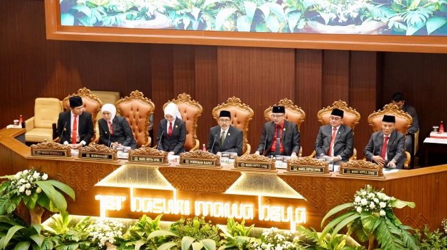 HUT Ke-80 Tahun RI, Ketua DPRD Jatim Gaungkan Persatuan dan Kedaulatan