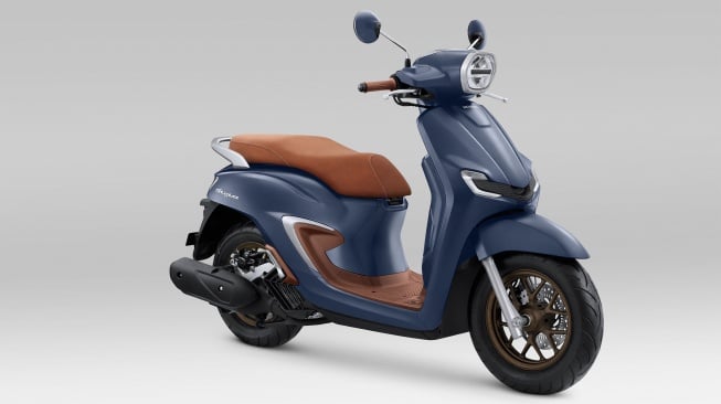 Warna baru New Honda Stylo 160 yakni Royal Matte Blue memberikan kesan lebih mewah. [Dok PT AHM] 
