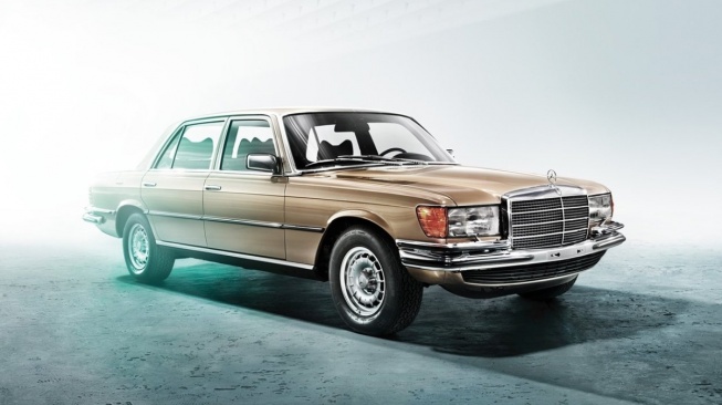 Mercedes-Benz S-Class yang mirip dengan mobil kepresidenan era Pak Harto. (Drive Place)