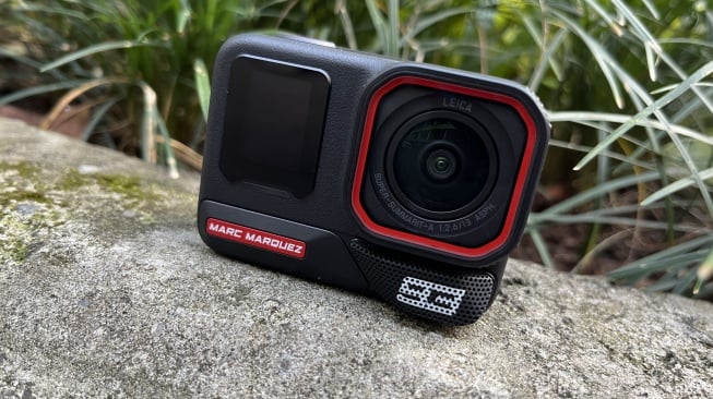 Review Insta360 Ace Pro 2 MM93 Edition. [Suara.com/Dicky Prastya]