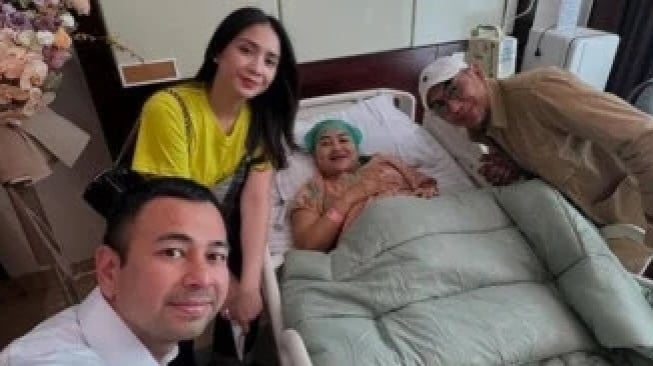 Kisah Mpok Alpa dari Biduan Dangdut Hajatan hingga Komedian Terkenal, Meninggal di Puncak Karier!