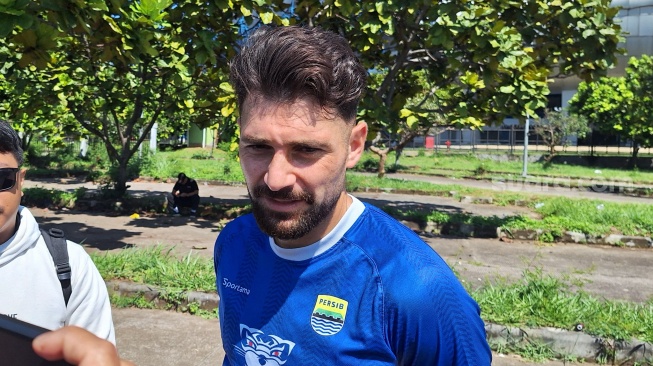Bek Persib Frans Putros Siap Memberikan yang Terbaik di Fase Grup ACL Two 2025/2026