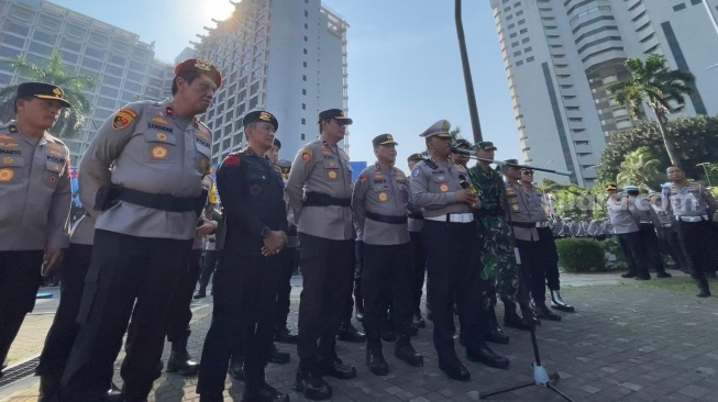Polri Irjen Agus Suryo Nugroho usai memimpin apel gelar pasukan operasi 'Merdeka Jaya 2025' di kawasan Gelora Bung Karno, Jakarta, Sabtu (16/8/2025). [Suara.com/Yaumal]