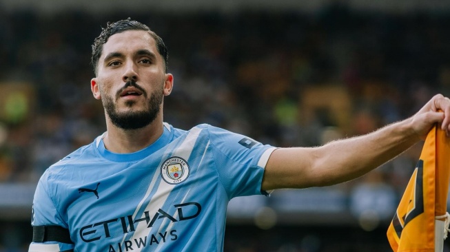 Gol Lawan Wolves, Rayan Cherki Buktikan Layak Jadi Penerus Mahrez di Man City