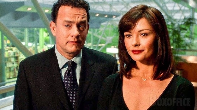 Film The Terminal yang dibintangi Tom Hanks dan Catherine Zeta-Jones tengah tayang di Netflix. [YouTube]
