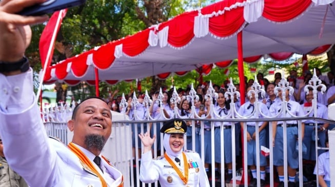 Bukan Sekadar Seremoni, Andi Sudirman Luncurkan Seaplane hingga Bus Trans Sulsel di HUT RI