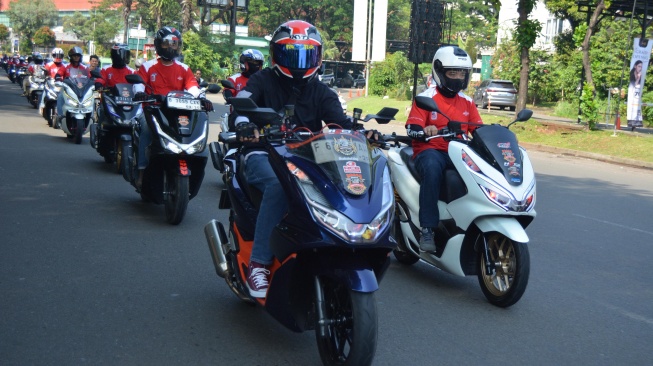 Federal Oil dan Proban Motoparts Lakukan Kolaborasi Sambut Kemerdekaan. (Foto:EMLI)