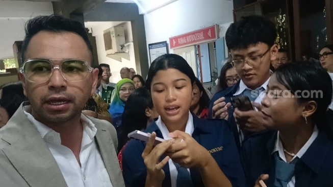 Raffi Ahmad Kenang Masa SMA: Otak Encer di Kelas Unggulan, Tapi Langganan Bolos