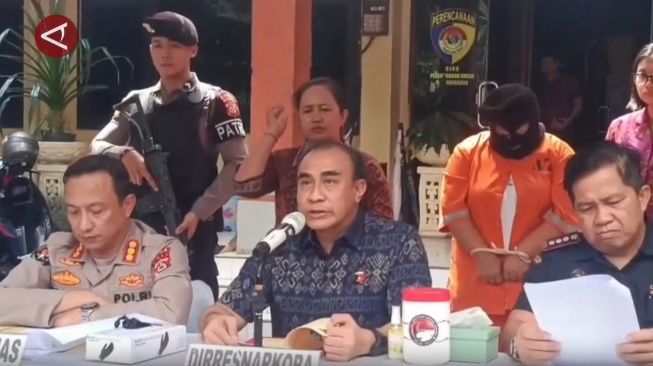 WNA Peru Selundupkan 1,4 Kg Kokain ke Bali, Tempat Penyimpanannya Bikin Geleng Kepala!