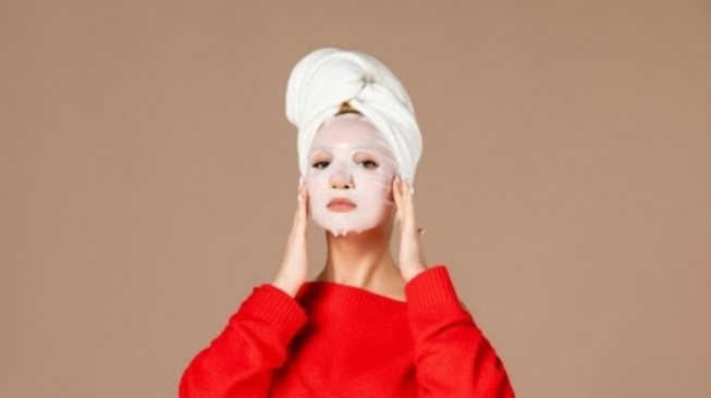 4 Sheet Mask Berbahan Peptide, Rahasia Kulit Kencang dan Bebas Garis Halus!