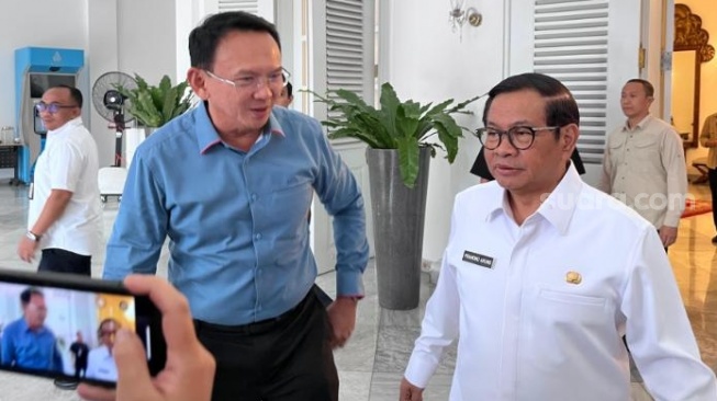 Ahok Temui Pramono Anung di Balai Kota, Bahas PBB hingga Sistem Voucher Digital