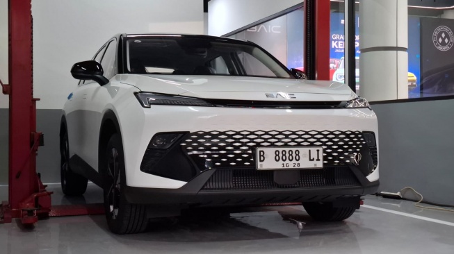 BAIC Indonesia Perluas Jaringan Dealer Resmi Ke-13 dengan Menggandeng Deta Group di Kawasan Kelapa Gading, Jakarta Utara. (Foto: SUARA.COM/Manuel Jeghesta)