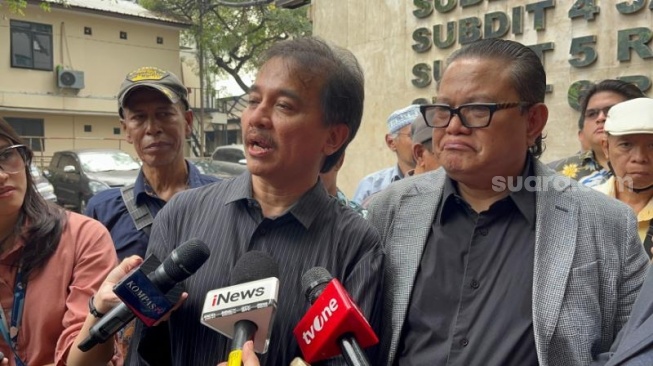 'Ngamuk' Gegara Saksi Kasus Ijazah Palsu Diperiksa Sampai Subuh, Roy Suryo Cs: Tidak Manusiawi!