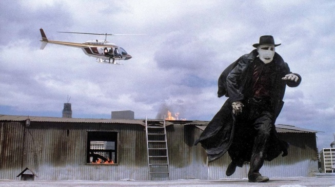 Film Darkman yang dibintangi Liam Neeson, akan tayang malam ini pukul 23.00 WIB di Trans TV. [YouTube]