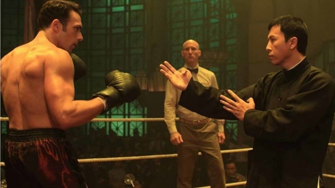 Ip Man 2 yang dibintangi Donnie Yen dan Sammo Hung akan tayang malam ini pukul 22.00 WIB di Indosiar. [YouTube]