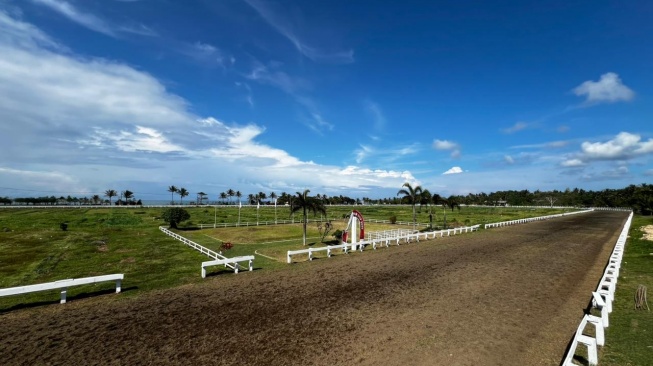 Gelanggang Pacuan Kuda Legok Jawa, Kabupaten Pangandaran, Jawa Barat, tempat Indonesia’s Horse Racing (IHR)-Merdeka Cup 2025 digelar (Dok: Sarga)