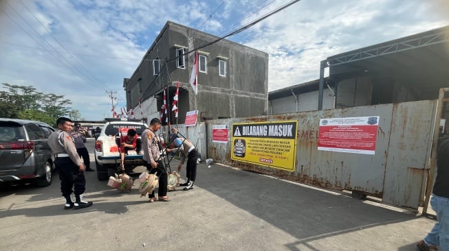 Sidak KLHK Berujung Ricuh di Serang, Wartawan dan Pegawai Humas Dianiaya Ormas Hingga Oknum Brimob