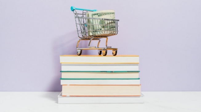 Belajar dari Denmark: Mengorbankan Pajak Buku Demi Cegah Krisis Literasi
