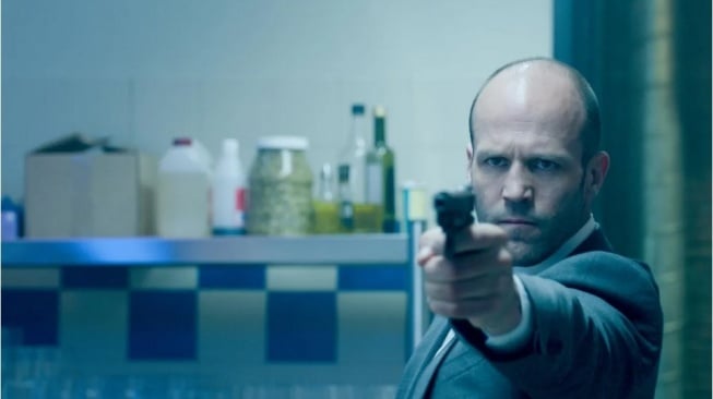 Hummingbird (Redemption) yang dibintangi Jason Statham akan tayang malam ini pukul 21.00 WIB di Trans TV. [YouTube]