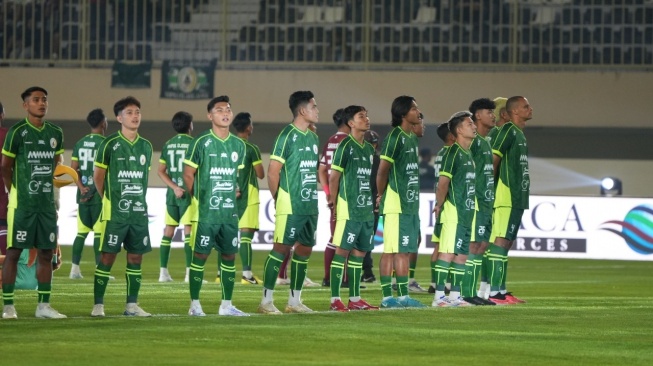 Launching tim dan laga persahabatan PSS Sleman di Stadion Maguwoharjo, Jumat (22/8/2025) malam. [Istimewa].