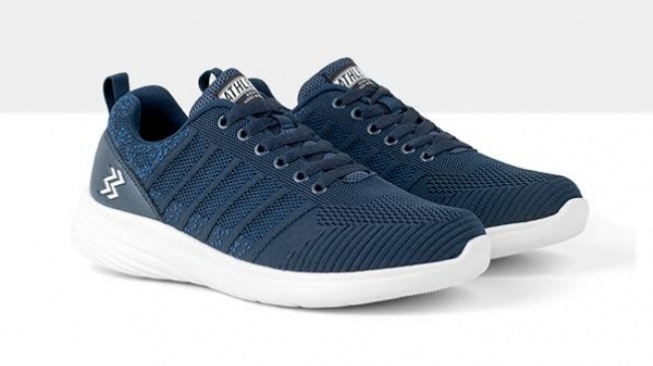 Rekomendasi Sepatu Badminton untuk Wanita - Geoff Max Athletica. [Geoff Max]
