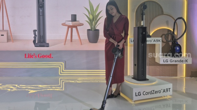 LG Punya Vacuum Cleaner Bisa Kosongkan Debu Sendiri? Ini Dia Kecanggihan CordZero A9T!