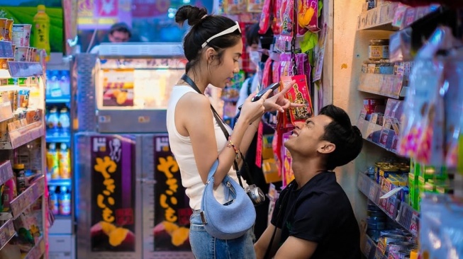 Diam-diam gugat cerai istrinya, Pratama Arhan belum hapus foto mesra bareng Azizah Salsha (Instagram)