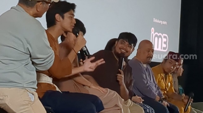 Dipasangkan dengan Davina Karamoy di Film Kang Solah, Rigen Rakelna Jadi Bulan-bulanan Indro Warkop