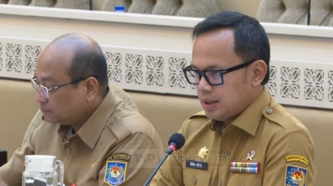 Ada Demo di Luar, Irjen Kemendagri Kesulitan Tembus Gedung DPR untuk Rapat