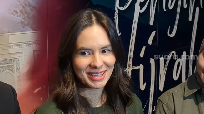 Steffi Zamora dalam sesi jumpa pers film Pengin Hijrah di Taman Ismail Marzuki, Cikini, Jakarta, Minggu, 24 Agustus 2025. [Suara.com/Adiyoga Priyambodo]
