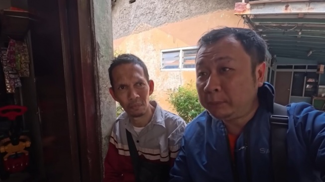 Bak Bumi dan Langit: Immanuel Ebenezer Hidup Mewah, Adik Tinggal di Kontrakan Sederhana