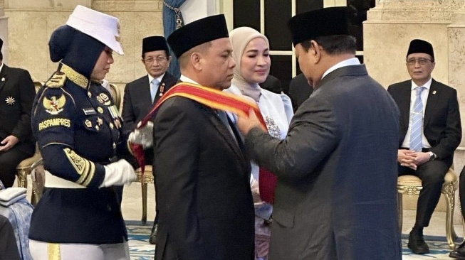 Alasan Pengusaha Haji Isam Raih Bintang Mahaputera dari Prabowo
