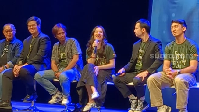 Steffi Zamora dalam sesi jumpa pers film Pengin Hijrah di Taman Ismail Marzuki, Cikini, Jakarta, Minggu, 24 Agustus 2025. [Suara.com/Adiyoga Priyambodo]