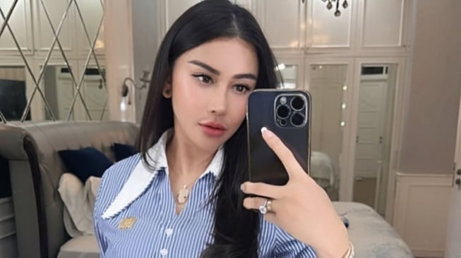 Liburan ke Eropa saat Demo DPR, Bebizie Siap Diaudit KPK?