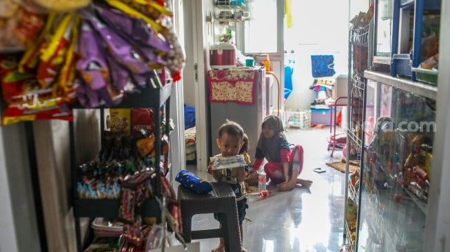 Suasana aktivitas warga di Kampung Susun Bayam, Jakarta, Selasa (26/8/2025). [Suara.com/Alfian Winanto]