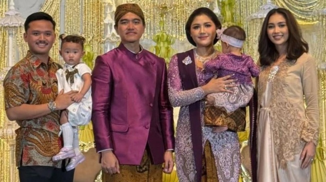 Dilakukan Kaesang dan Erina Gudono, Apa Makna Kurungan Ayam dalam Tedak Siten Anak?