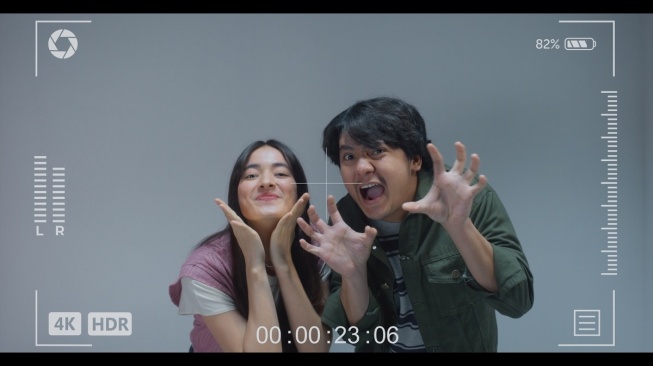 Penampilan Arbani Yasiz dan Mawar de Jongh di film Sampai Titik Terakhirmu. Film garapan LYTO Pictures ini akan tayang pada 13 September 2025. [LYTO Pictures]