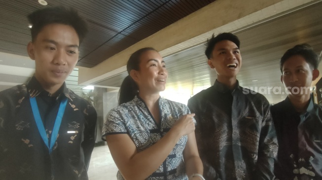Gebrakan Keponakan Prabowo Ajak Ketua RT Gen Z Keliling Gedung DPR, Hasilnya Mengejutkan