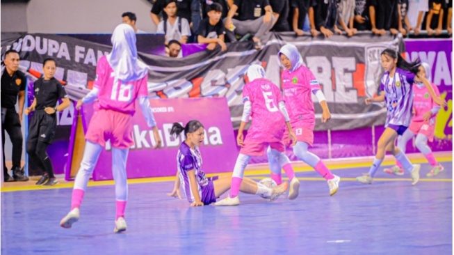 Menendang Stereotip: Futsal Perempuan Mengubah Persepsi