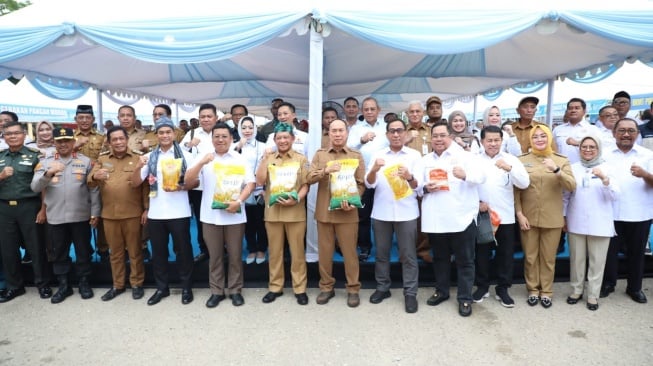 Tekankan Intervensi Stok Beras untuk Kendalikan Inflasi, Mendagri  Buka Gerakan Pangan Murah