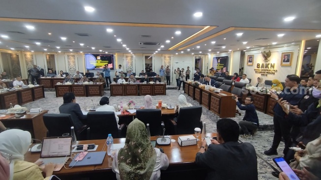 Piyu PADI 'Gebrak' DPR: Stop Bicara Royalti Dulu, Izin Gunakan Lagu untuk Komersial Lebih Penting